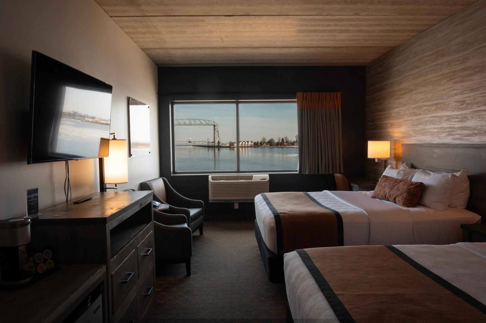 Pier B Resort Duluth Exterior photo