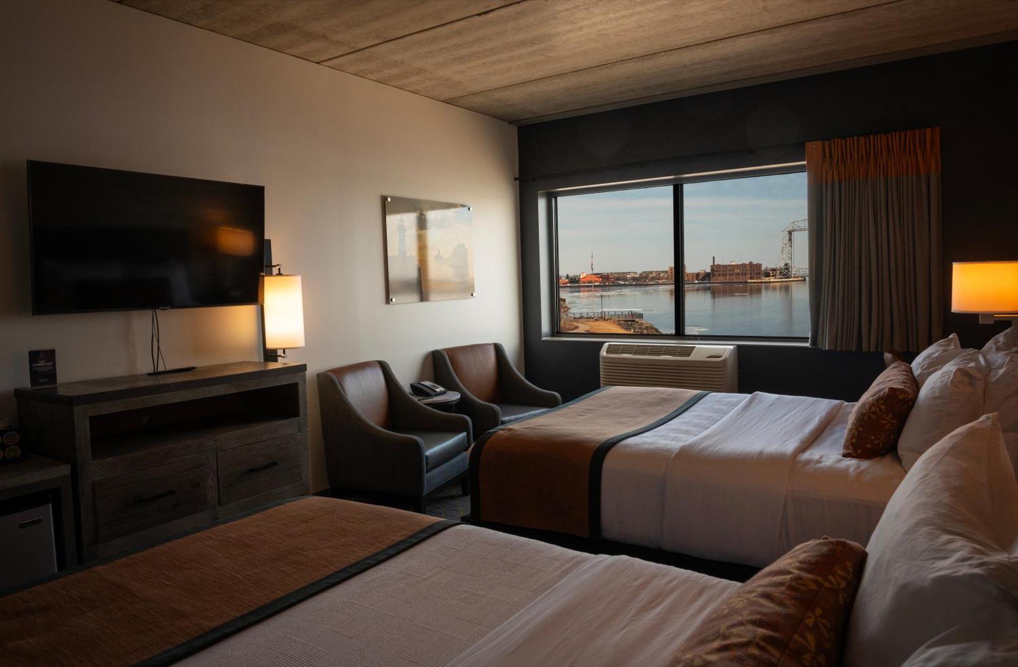 Pier B Resort Duluth Exterior photo